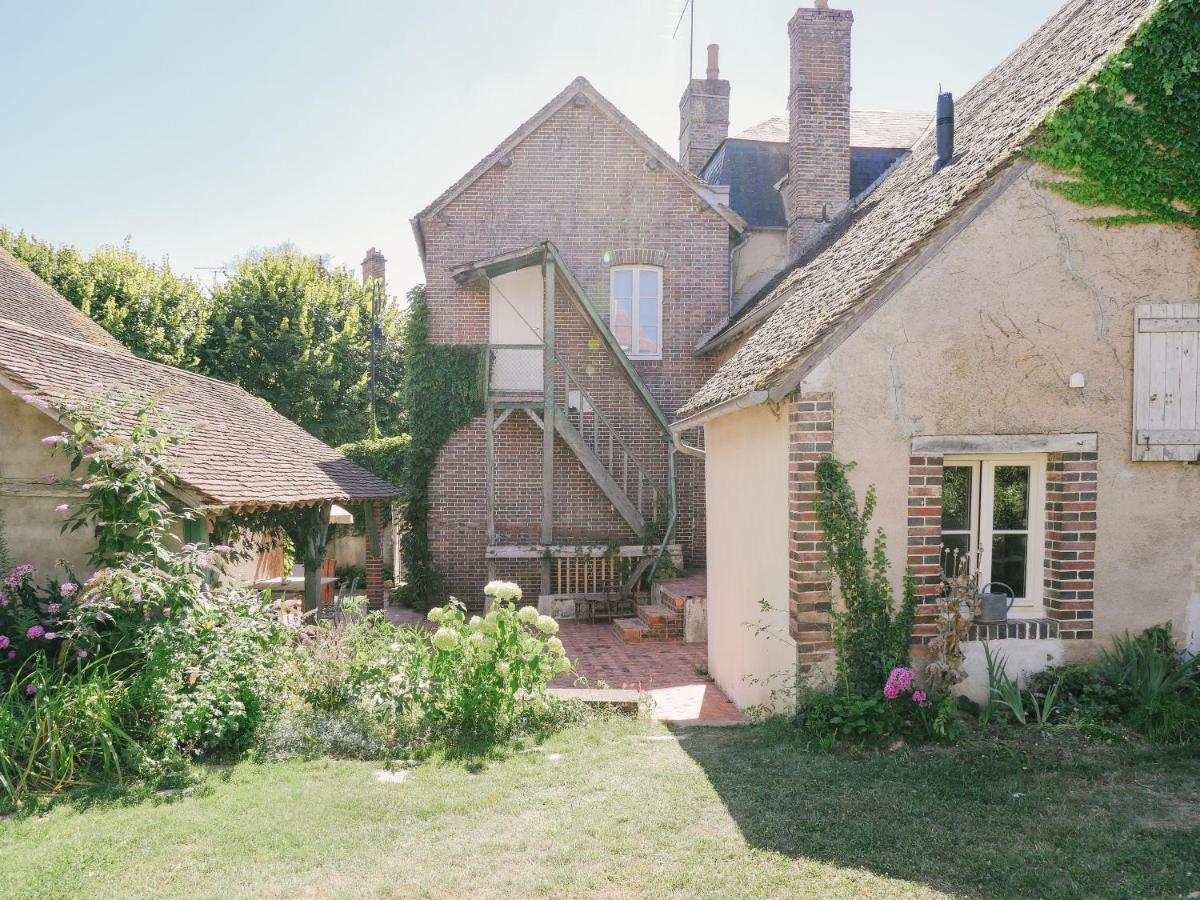 La Maison Pieuse Villiers-Saint-Benoit Luaran gambar